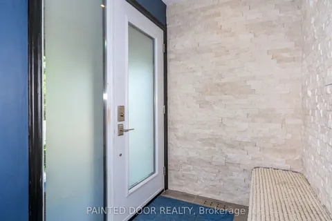 20 Manett Crescent, ON L6X 4X4