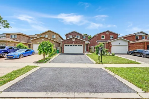 22 Donna Drive, ON L6Z 3T2