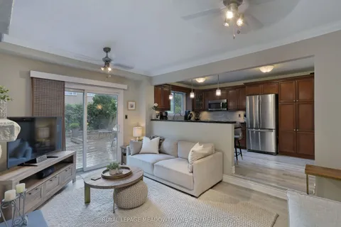 4320 Shelby Crescent, ON L4W 3T3