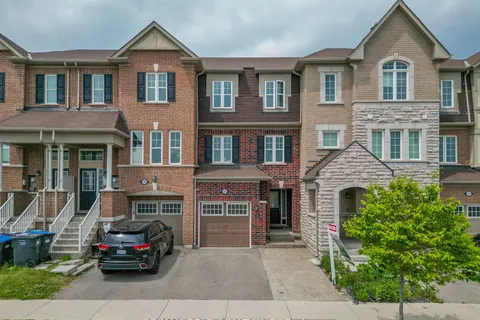 37 Baycliffe Crescent, ON L7A 3Z3
