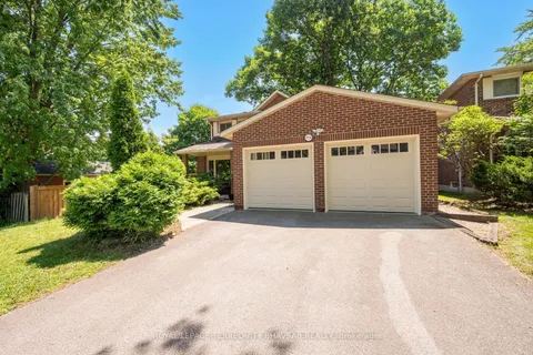 1712 Fifeshire Court, ON L5L 3L6