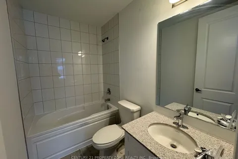 32 Bellasera Way, ON L7C 1Z9