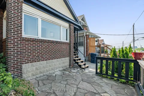 365 Silverthorn Avenue, ON M6M 3G7