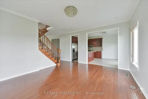 15 Roundstone Drive, ON L6X 0K7