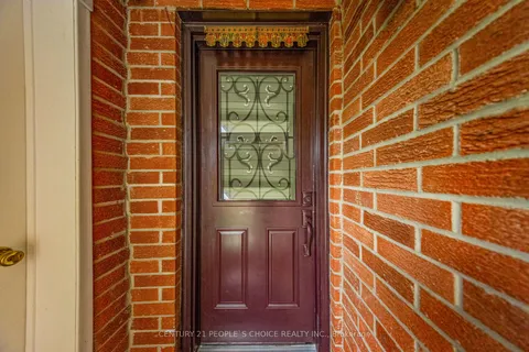 31 Dorking Drive, ON L6Z 3T9