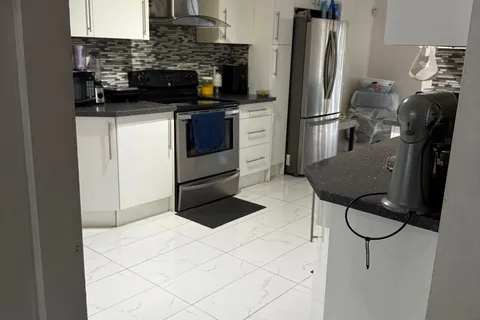 29 Mercer Drive, ON L6X 1B5