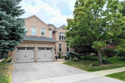 130 Royal Valley Drive, ON L7C 1A6