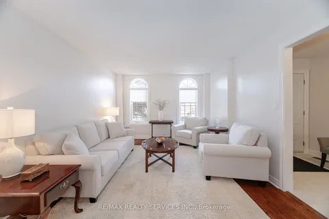 130 Royal Valley Drive, ON L7C 1A6