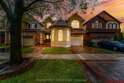 4 Klemscott Road, ON L7A 0P6