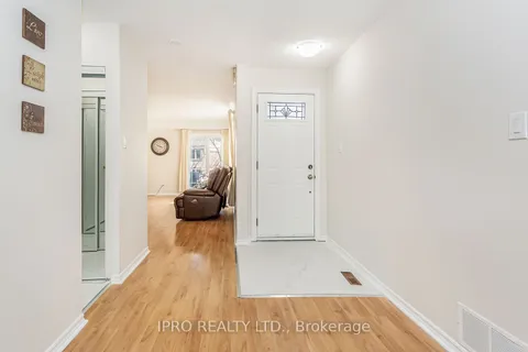 1172 Kos Boulevard, ON L5J 4L7