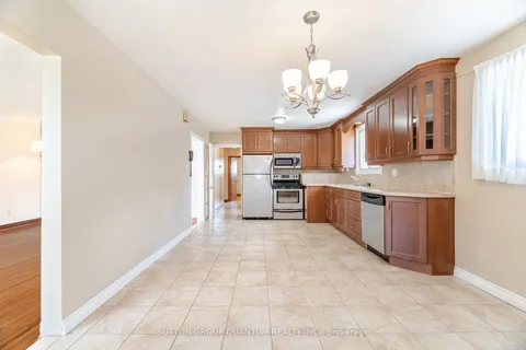 126 Angelene Street, ON L5G 1X2