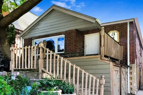 343 Kane Avenue, ON M6M 3N9