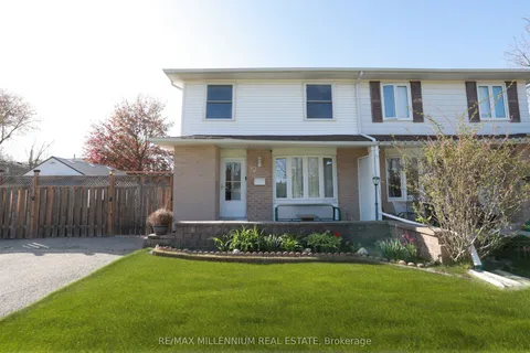 10 Manderley Place, ON L6S 2S6