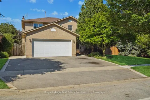 471 Deerhurst Drive, ON L7L 5T4