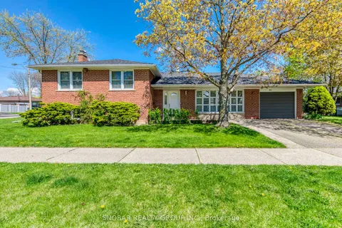 61 Brampton Road, ON M9R 3J8