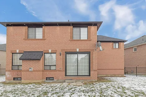22 Maldives Crescent, ON L6P 1L5