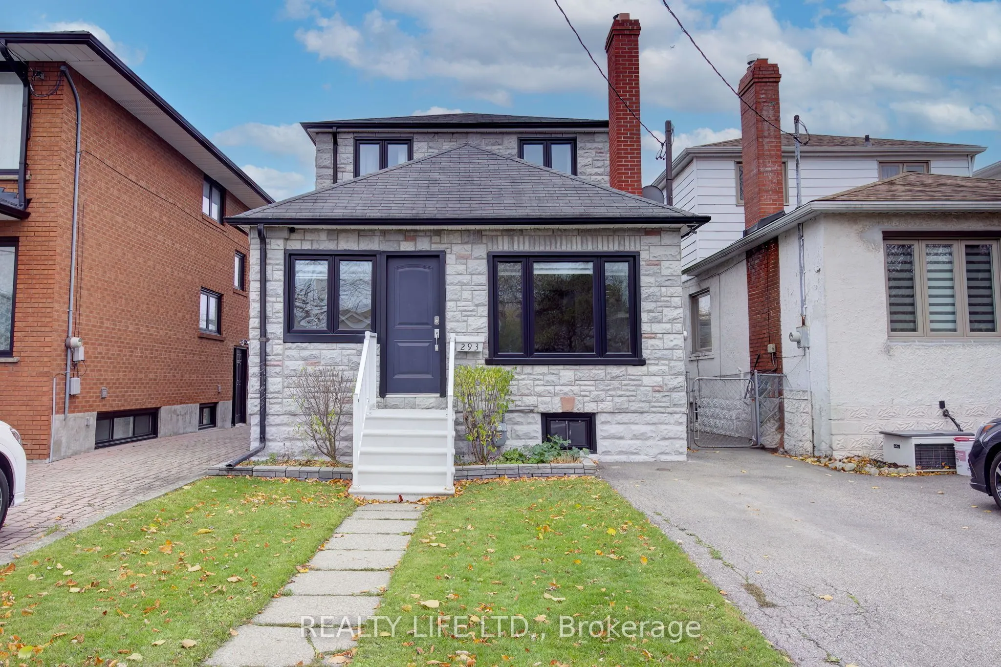 293 Melrose Street, ON M8Z 1G7