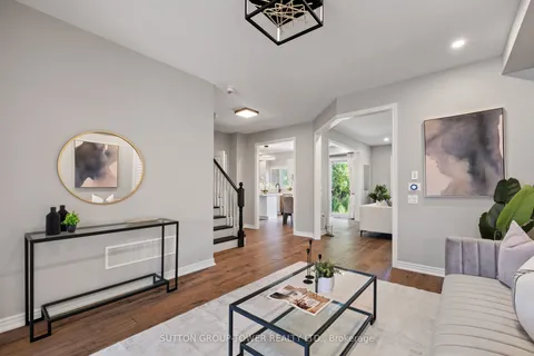 21 Fieldstone Lane Avenue, ON L7C 3Y8