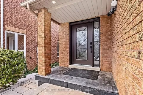 3722 Densbury Drive, ON L5N 6Z1