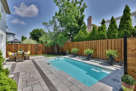 5551 River Grove Avenue, ON L5M 3T6