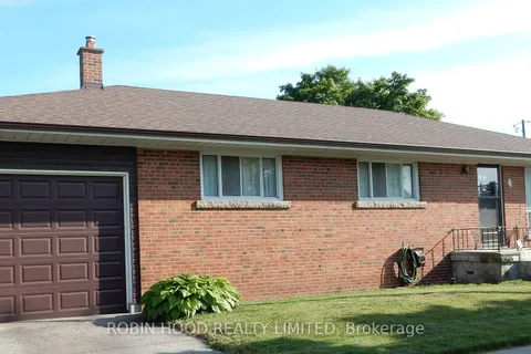 33 Warnica Avenue, ON M8Z 1Z5