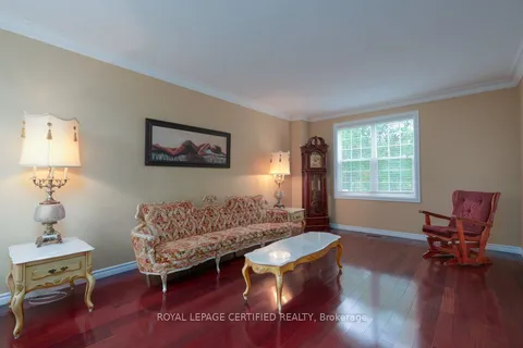 26 Madrid Crescent, ON L6S 2X4