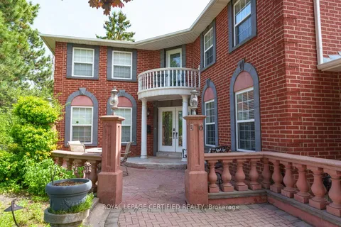 26 Madrid Crescent, ON L6S 2X4