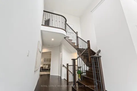 121 Upper Canada Court, ON L7G 0L3