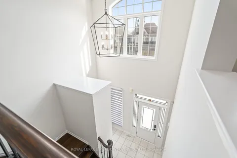 121 Upper Canada Court, ON L7G 0L3