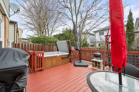 14 Bryant Court, ON L6X 2T1