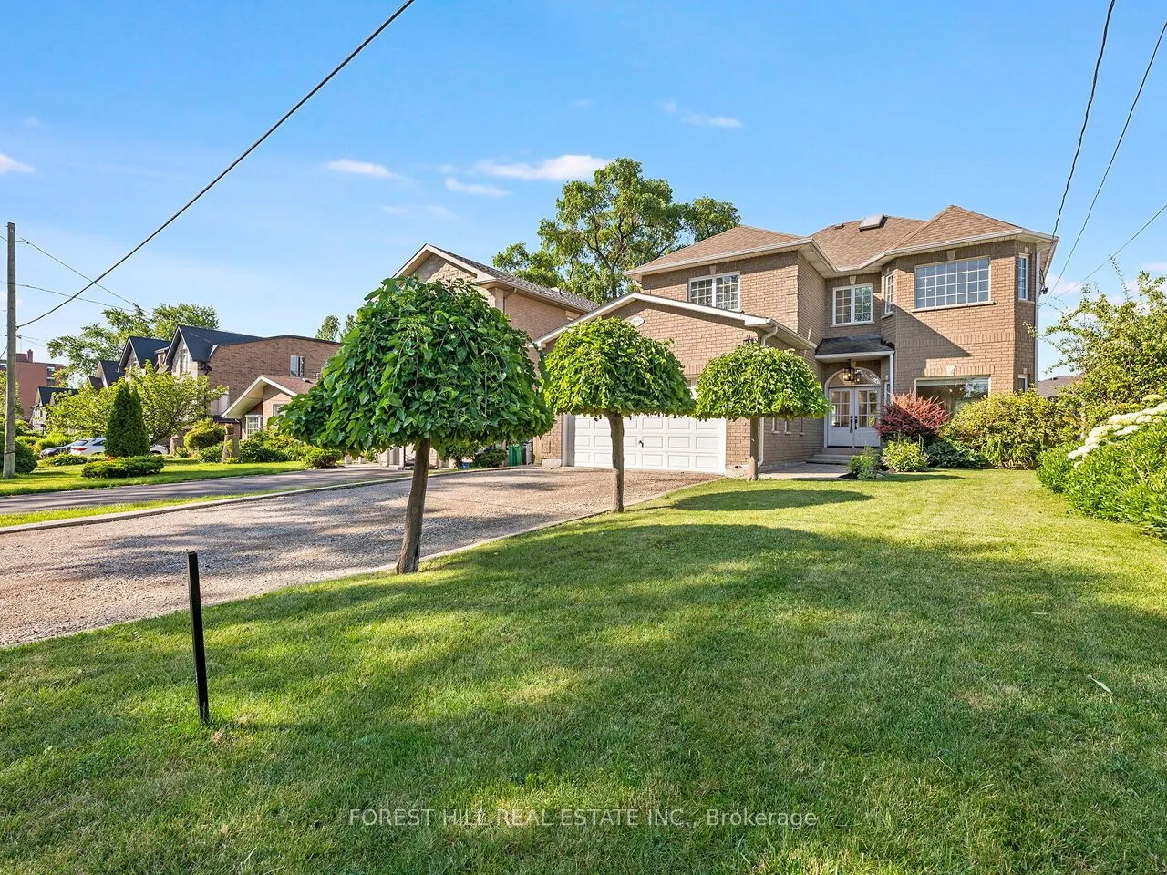 1092 Shaw Drive, ON L5G 3Z4
