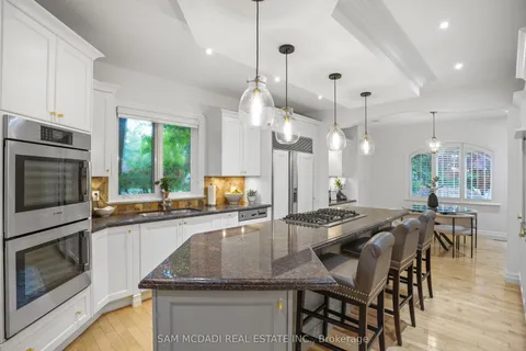 1382 Aldo Drive, ON L5H 3E9