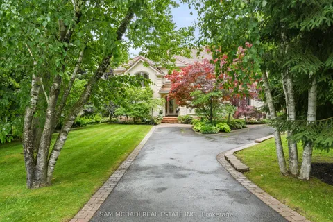 1382 Aldo Drive, ON L5H 3E9