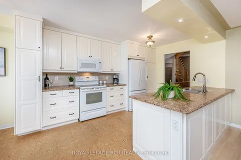 315 Cottonwood Street, ON L9W 4X7