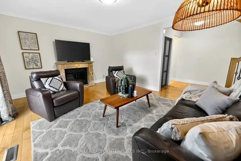 2439 Arioso Court, ON L5K 1X9