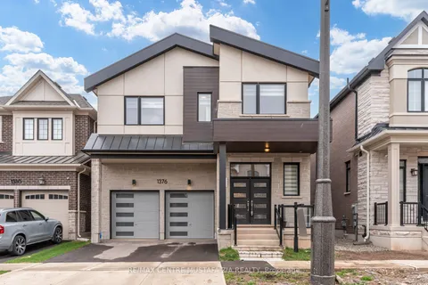1376 Hydrangea Gardens, ON L6H 7X2