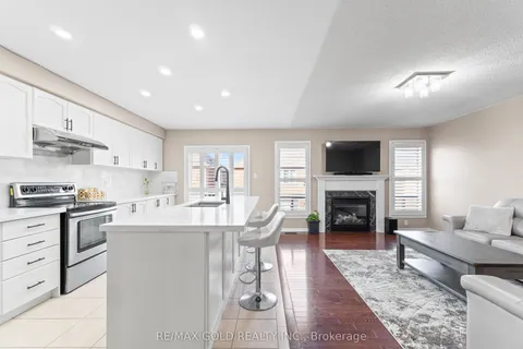 72 Newington Crescent, ON L6P 3G1