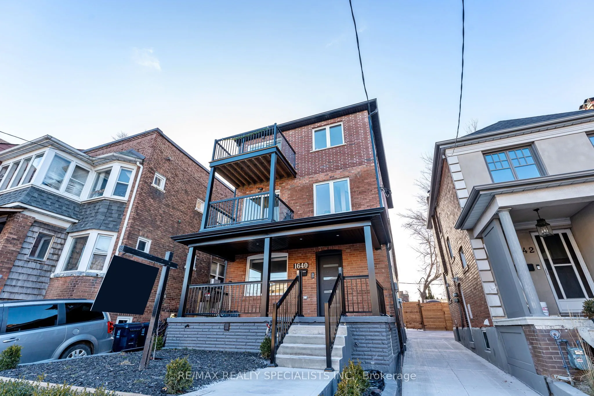 1640 Dufferin Street, ON M6H 3L8