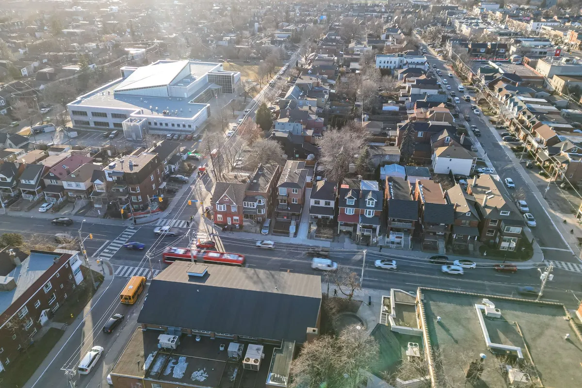 1640 Dufferin Street, ON M6H 3L8