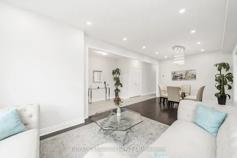 1531 Mendelson Heights, ON L9E 1H3