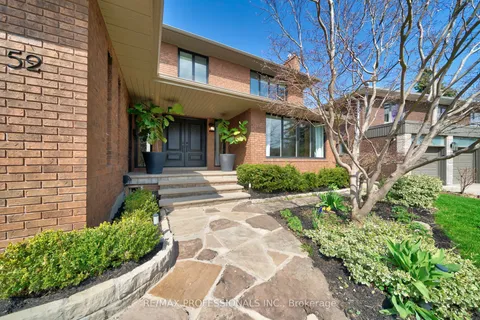 52 Courtsfield Crescent, ON M9A 4S9