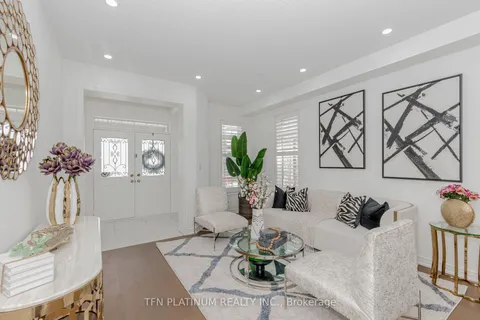 46 levendale Court, ON L6P 0K4