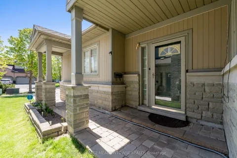 1876 Stevington Crescent, ON L5N 7S5