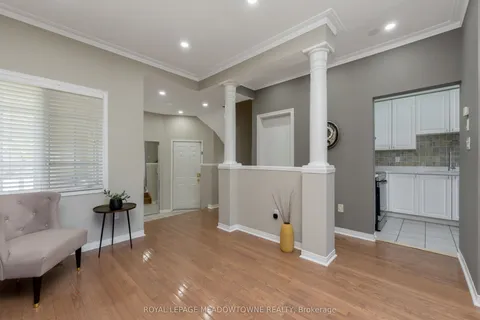 1876 Stevington Crescent, ON L5N 7S5