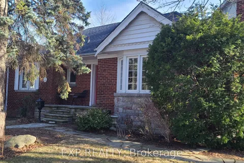 25 Mcclinchy Avenue, ON M8X 2H9