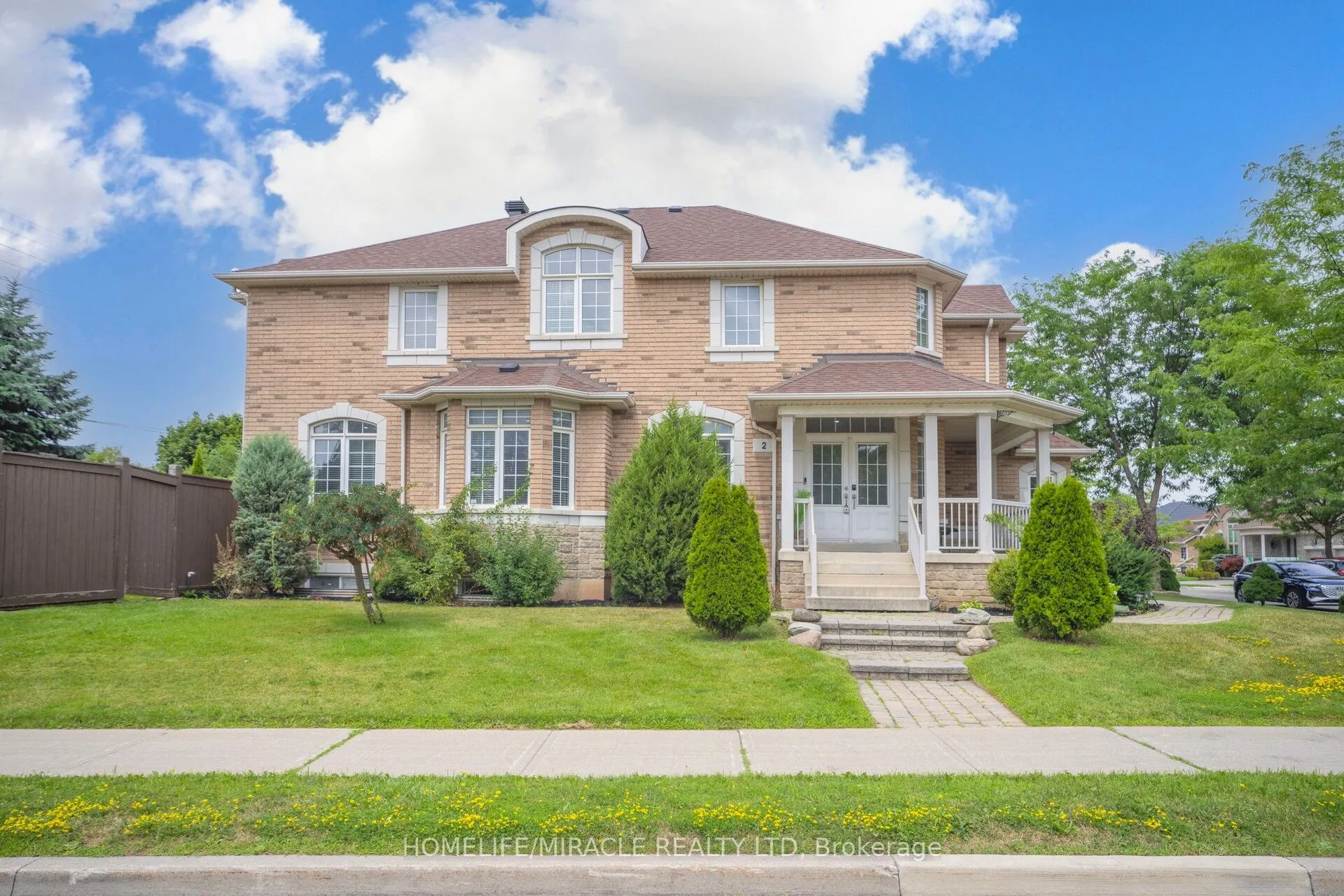 2 Roycrest Street, ON L6Z 4P5