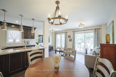 1106 Highgate Place, ON L4W 3H4