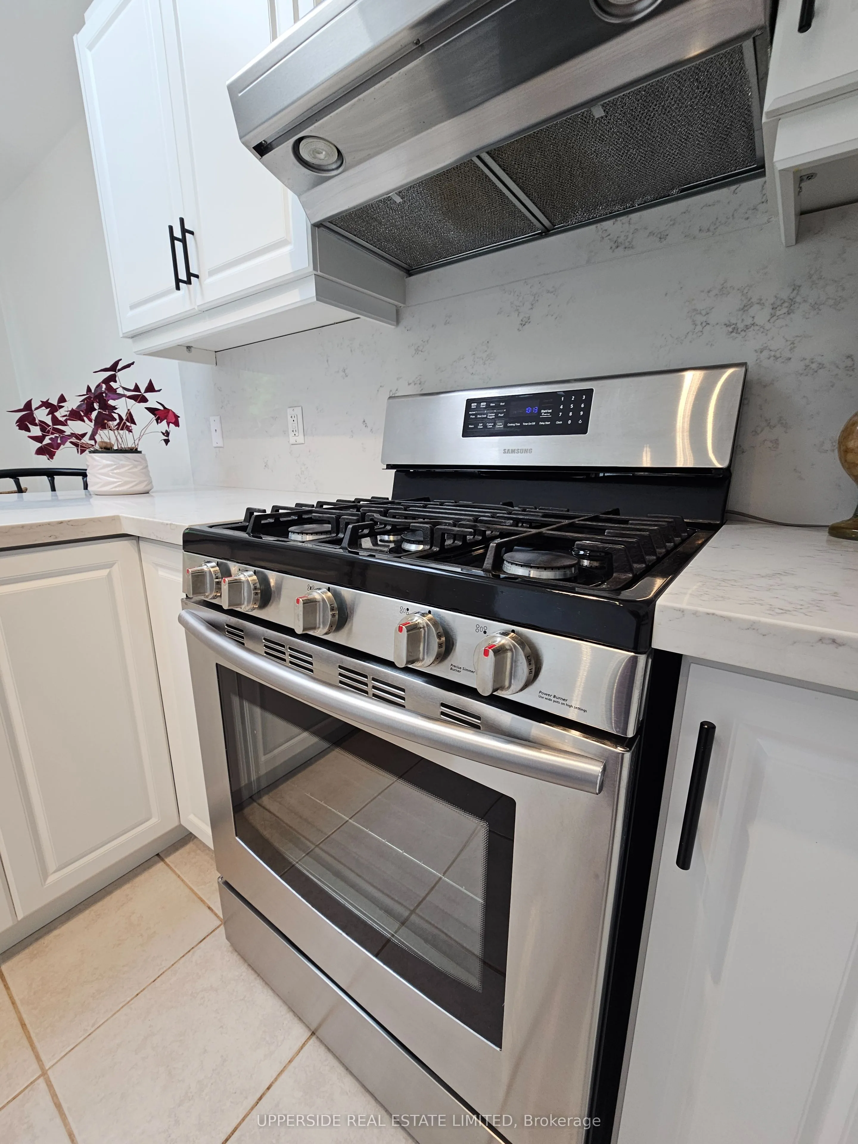 4 Kingsley Road, ON L7J 2Z5