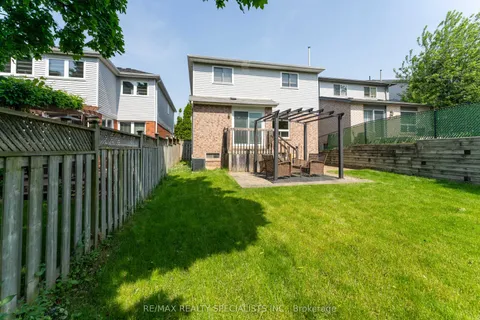 5820 Tayside Crescent, ON L5M 5J6