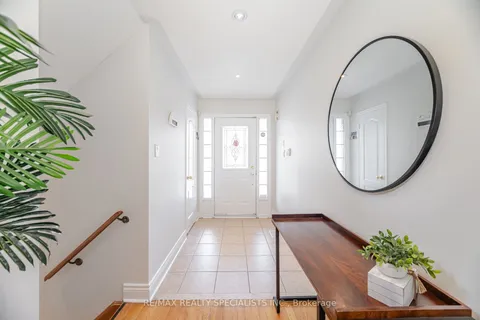 20 Irene Crescent, ON L7A 2V3